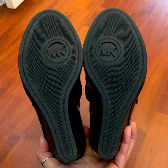 Michal Kors Skid Leopard print wedge - Picture 5 of 7